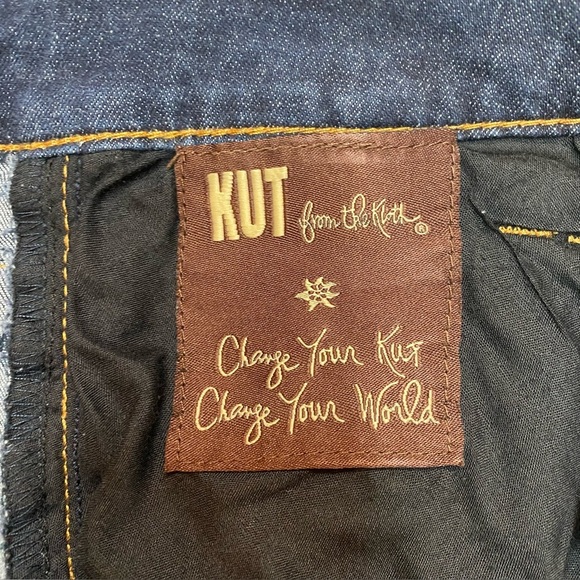 Kut from the Kloth Bermuda Shorts Sz 8 Dark Wash Gold Thread 4 pockets E… - Picture 13 of 15